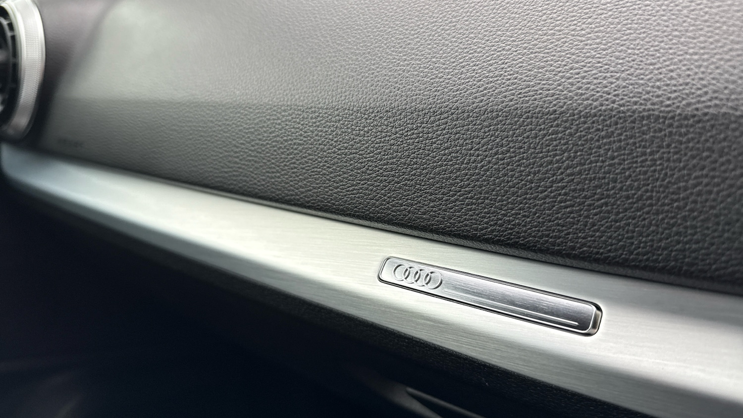 Used Audi Q2 2022 for sale - 76401896: Photo 32