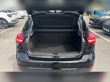 Used Ford Focus 2017 for sale - 79008271: Photo
