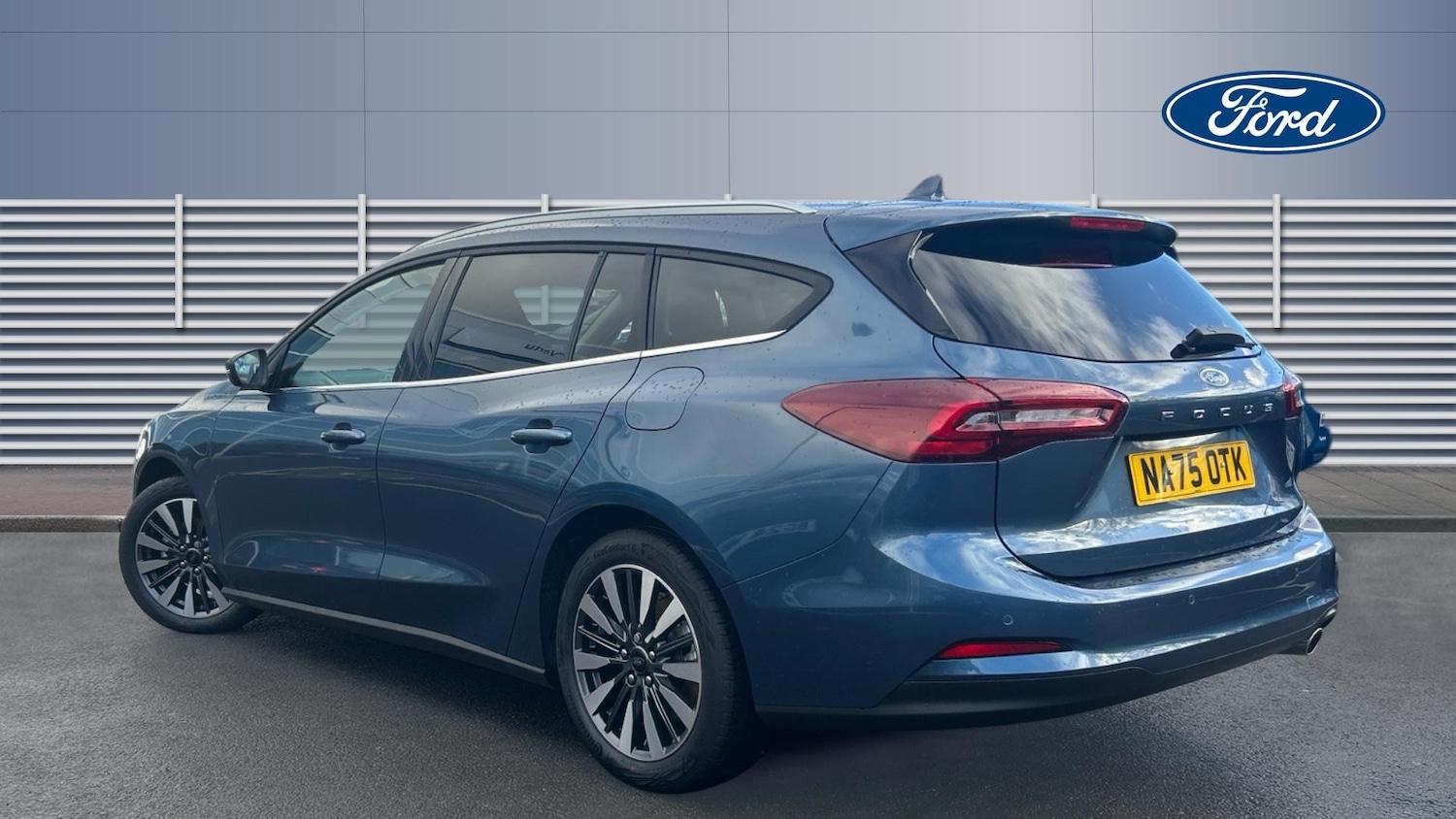 Used Ford Focus 2025 for sale - 76919691: Photo 2