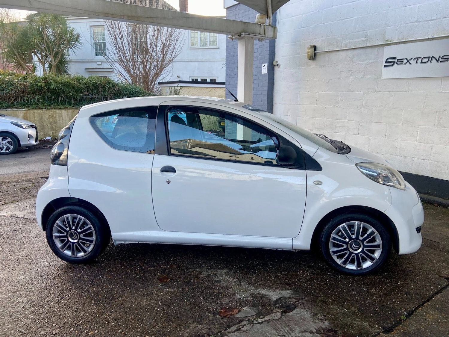 Used Citroen C1 2011 for sale - 76922145: Photo 8