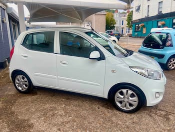 Used Hyundai i10 2012 for sale - 79652252: Photo