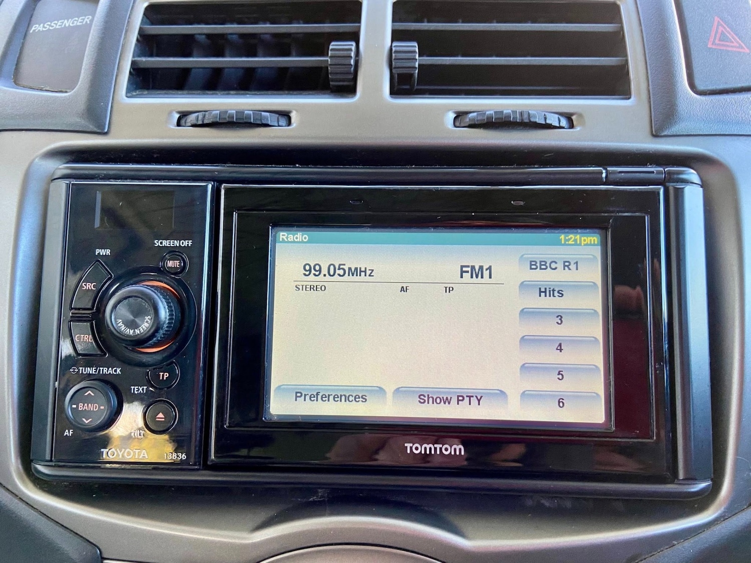 Used Toyota Yaris 2011 for sale - 76663847: Photo 13