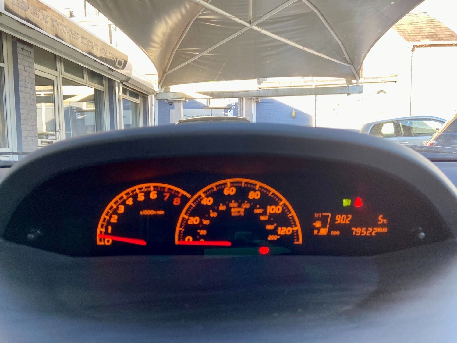 Used Toyota Yaris 2011 for sale - 76663847: Photo 14