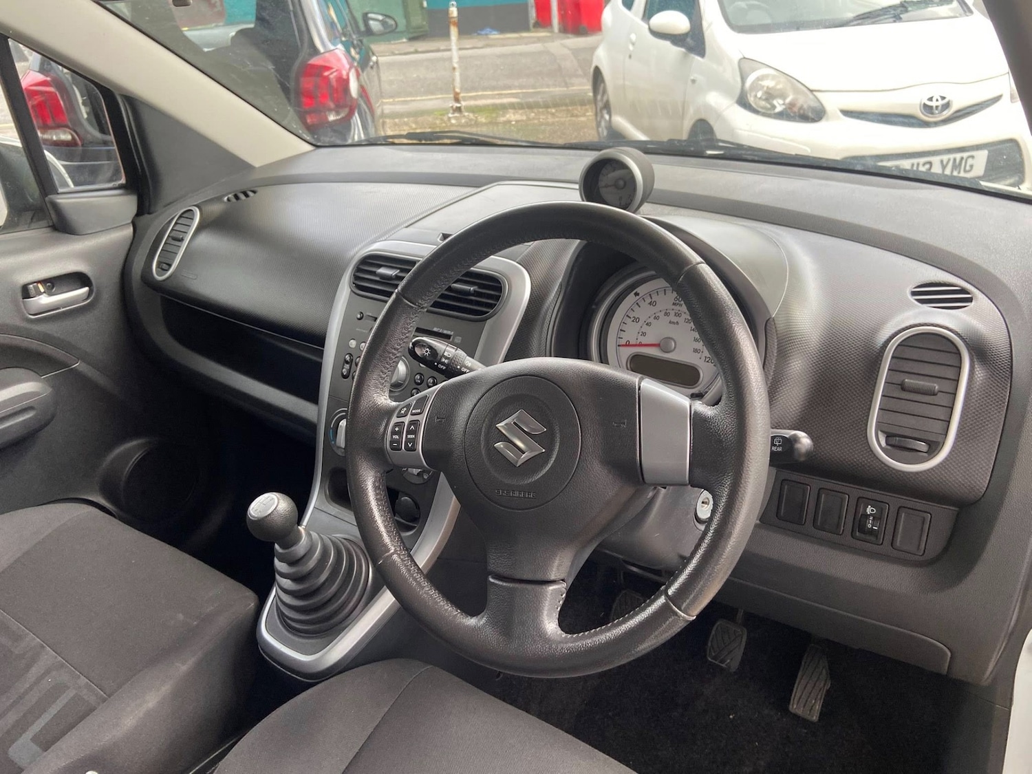 Used Suzuki Splash 2012 for sale - 76907690: Photo 9