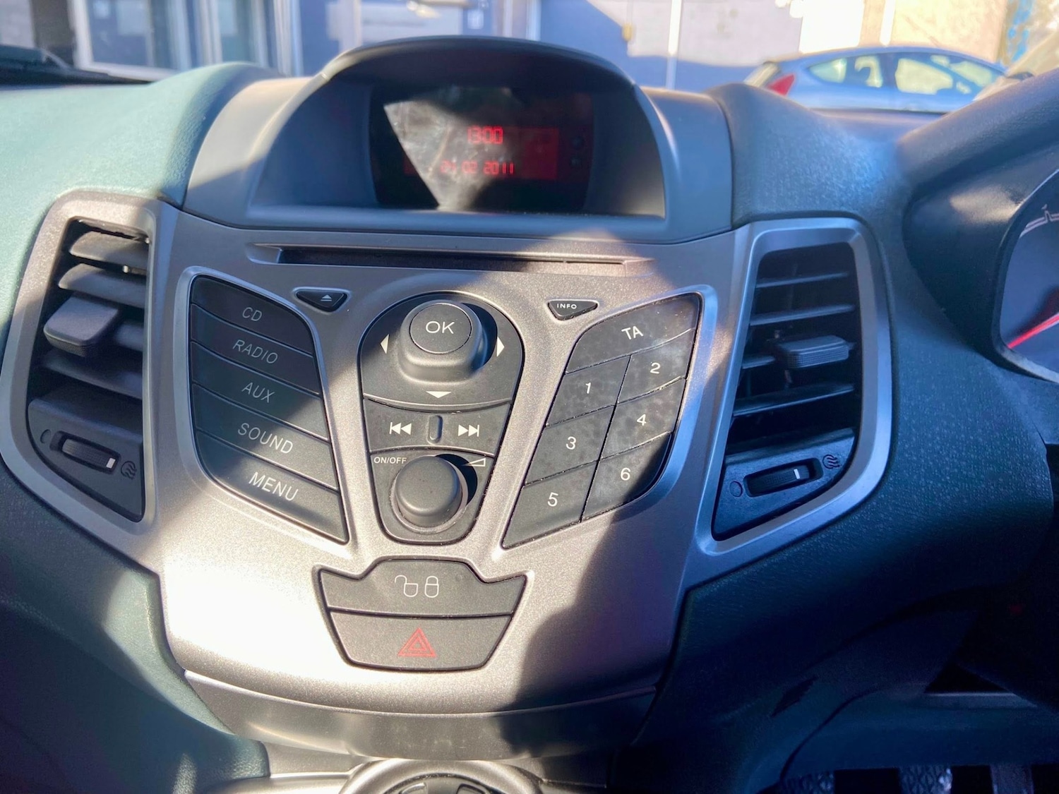 Used Ford Fiesta 2011 for sale - 77167999: Photo 20