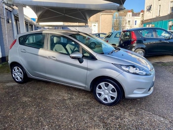 Used Ford Fiesta 2011 for sale - 77167999: Photo