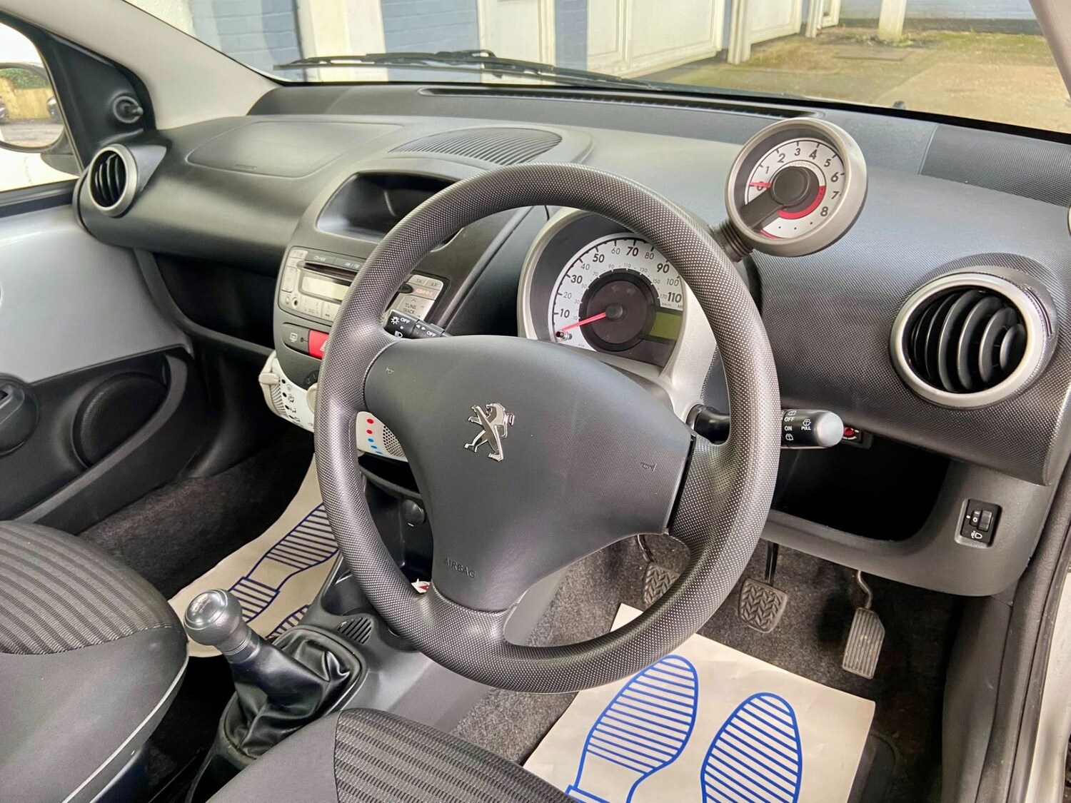 Used Peugeot 107 2014 for sale - 77579596: Photo 10