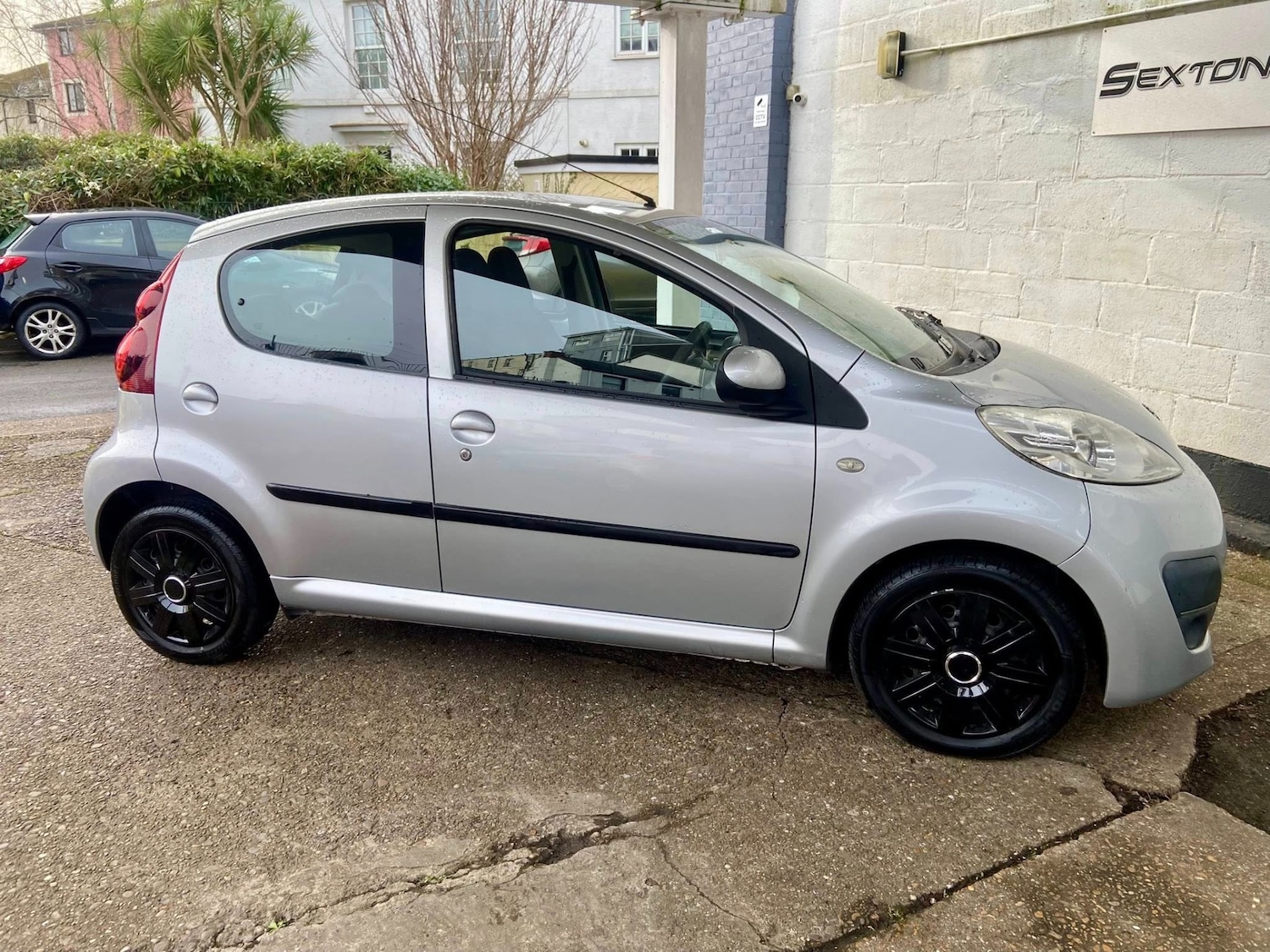 Used Peugeot 107 2014 for sale - 77579596: Photo 7
