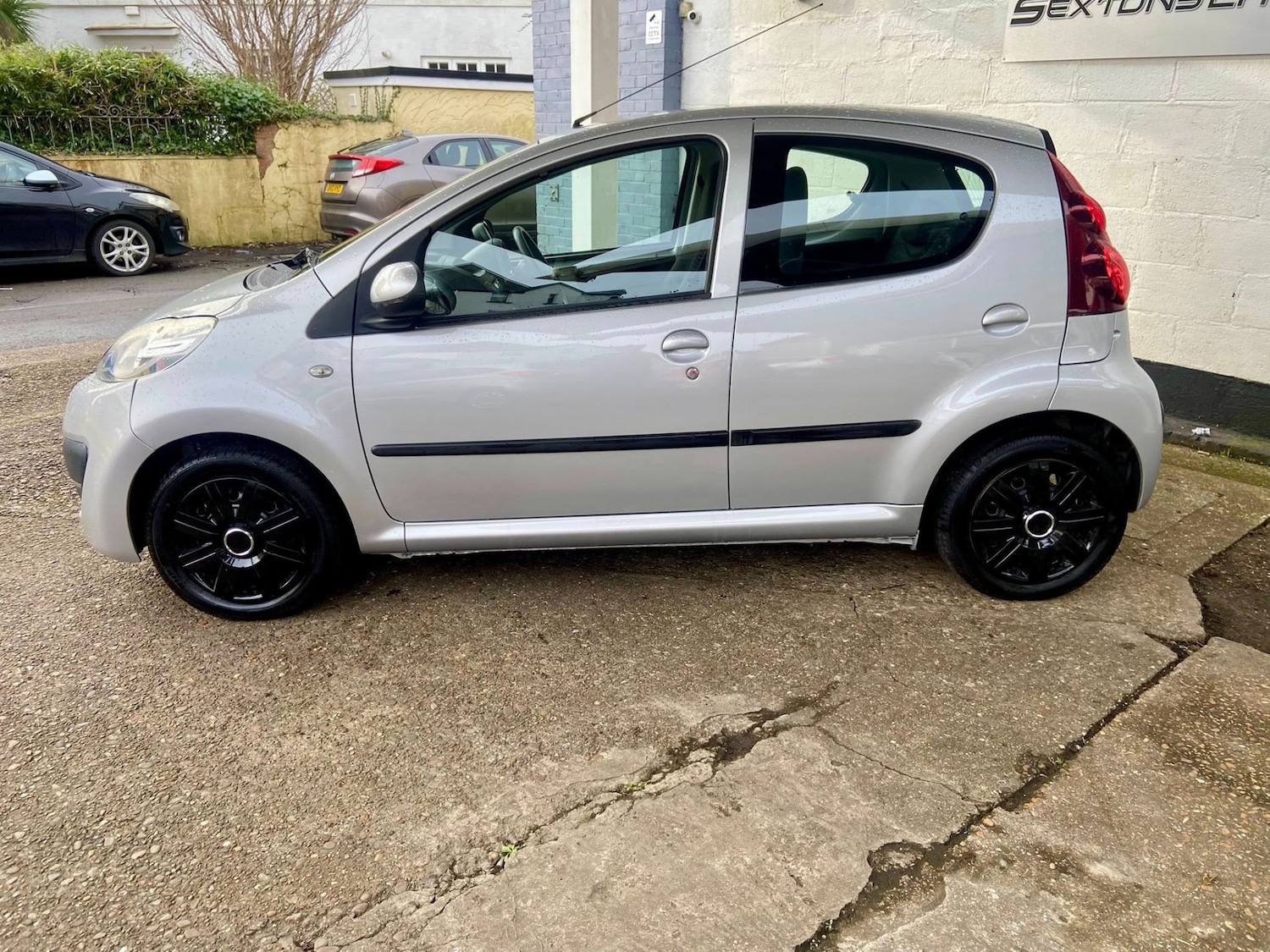 Used Peugeot 107 2014 for sale - 77579596: Photo 8