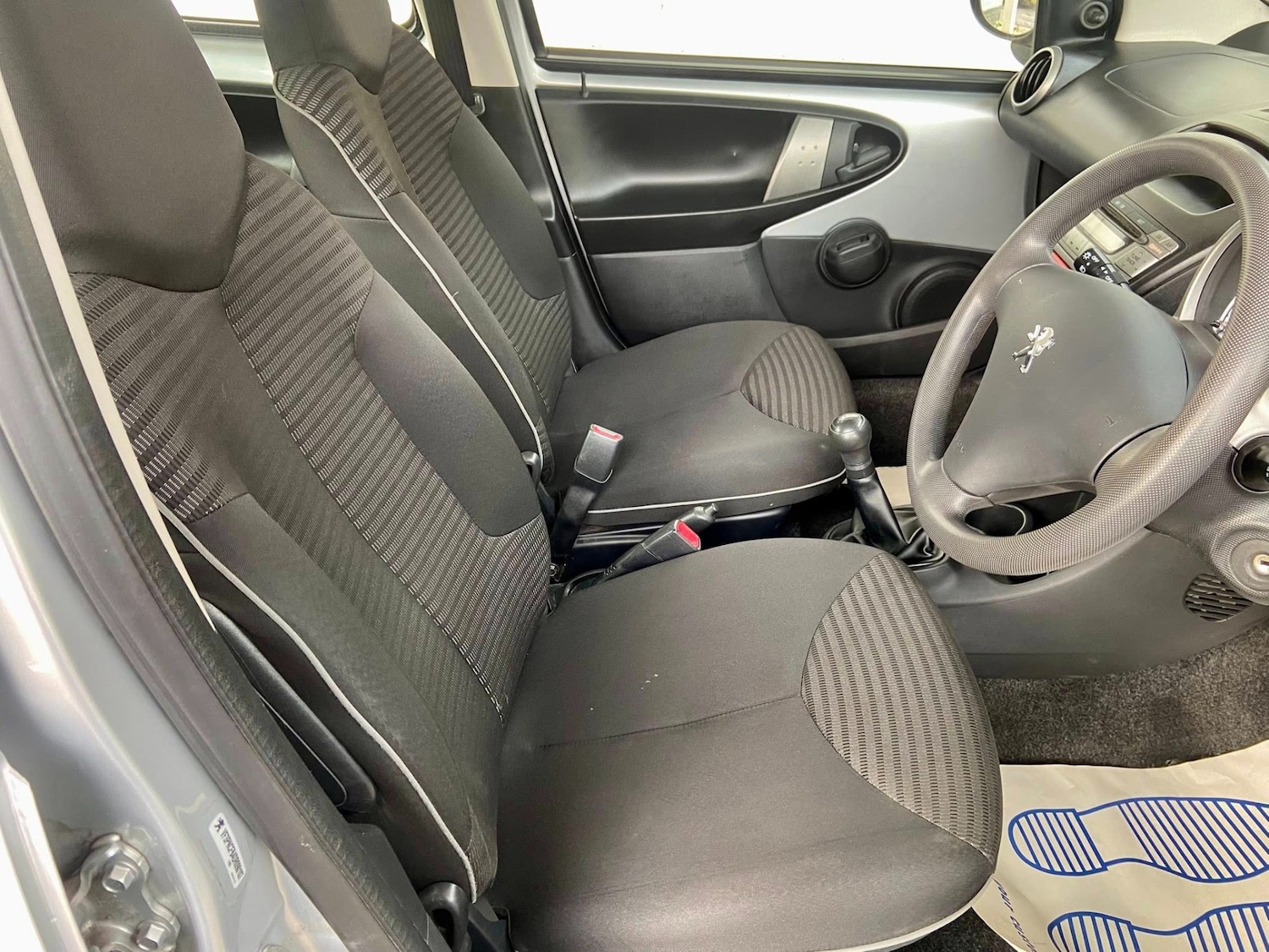 Used Peugeot 107 2014 for sale - 77579596: Photo 9