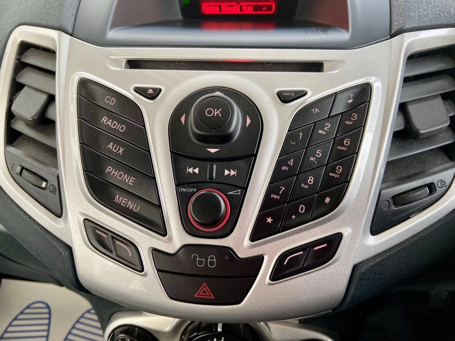 Used Ford Fiesta 2012 for sale - 77207994: Photo 19