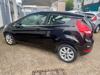 Used Ford Fiesta 2010 for sale - 78900488: Photo