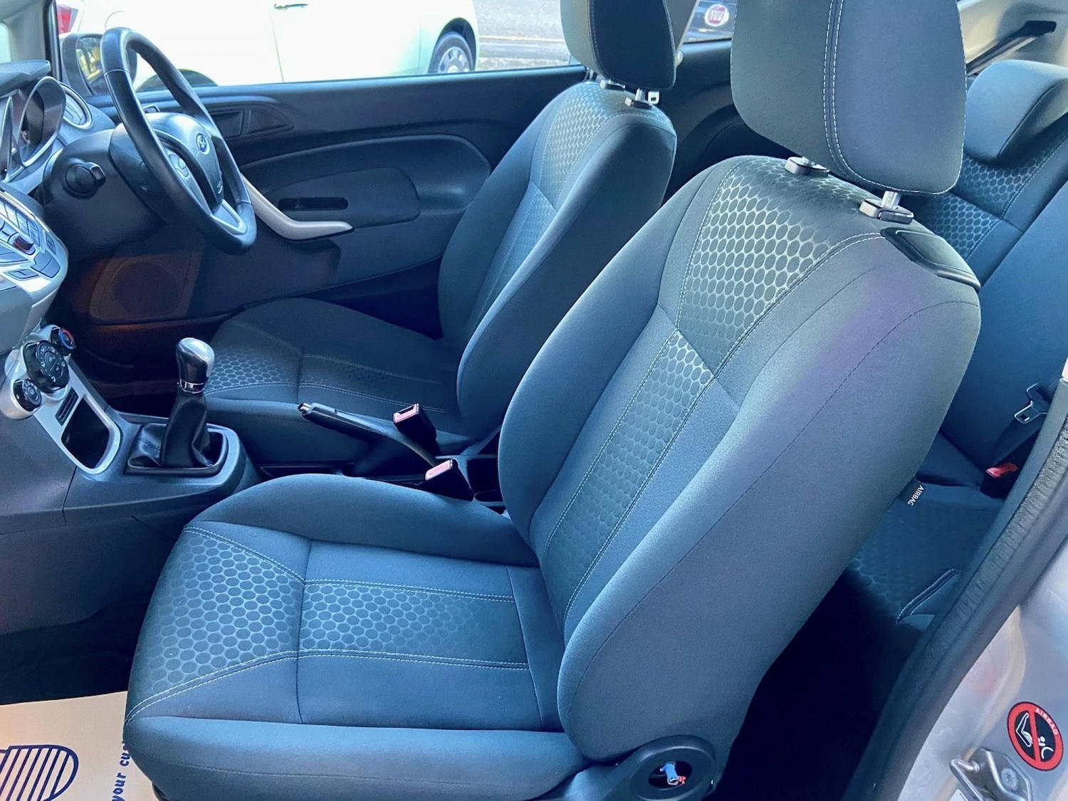 Used Ford Fiesta 2011 for sale - 76651183: Photo 11