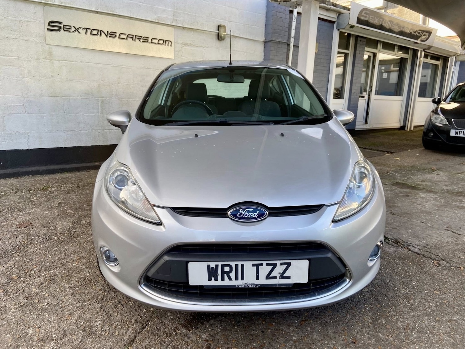 Used Ford Fiesta 2011 for sale - 76651183: Photo 2