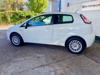 Used Fiat Punto 2014 for sale - 74742961: Photo