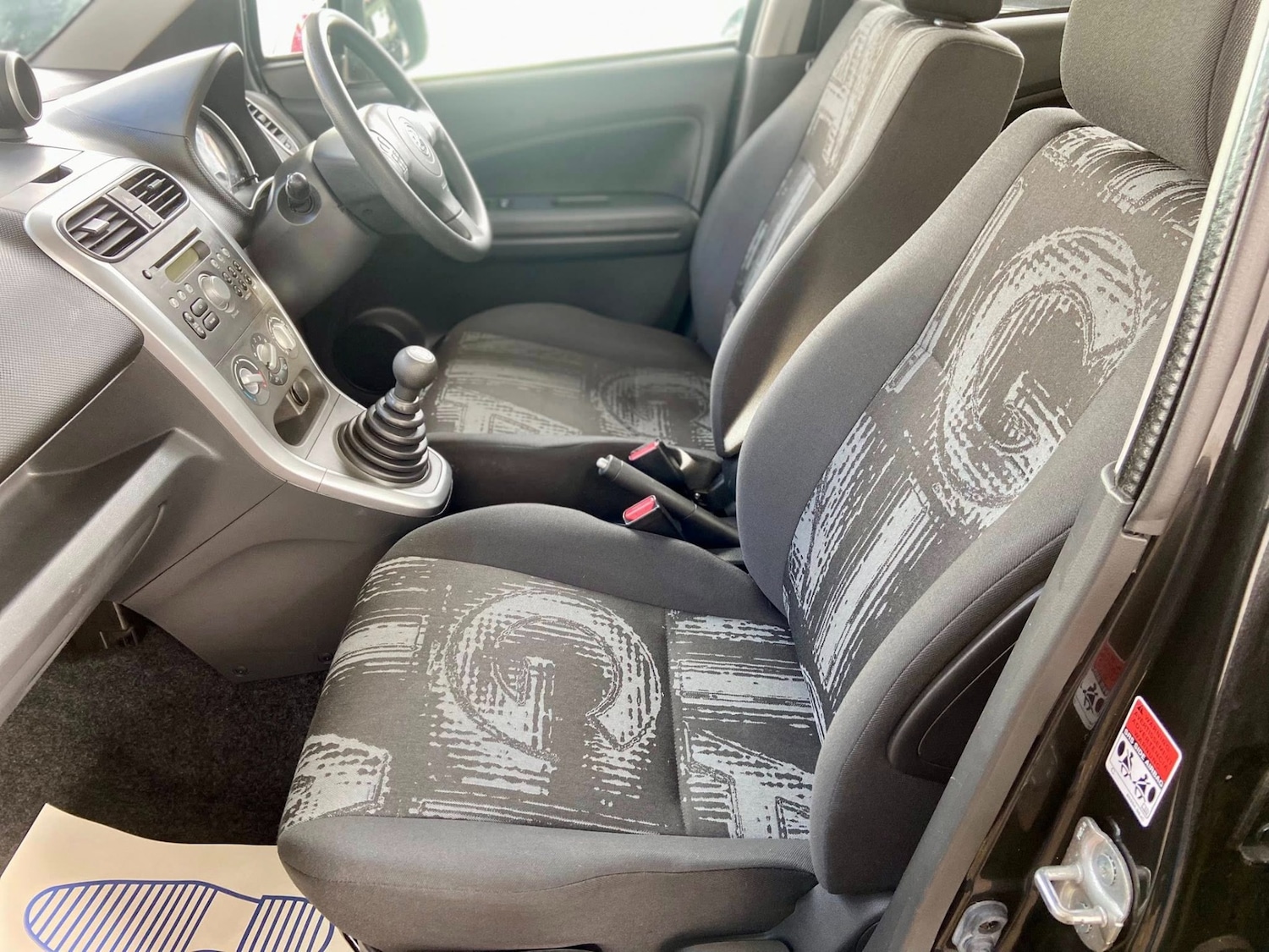 Used Vauxhall Agila 2014 for sale - 76402212: Photo 12