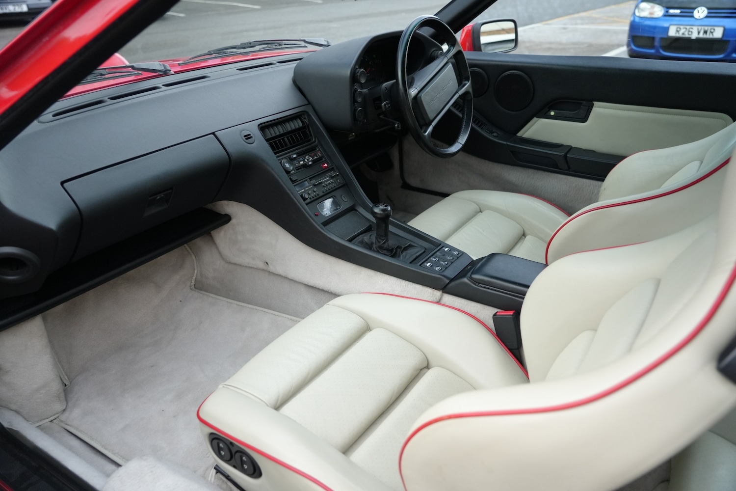 Used Porsche 928 1990 for sale - 76449257: Photo 14