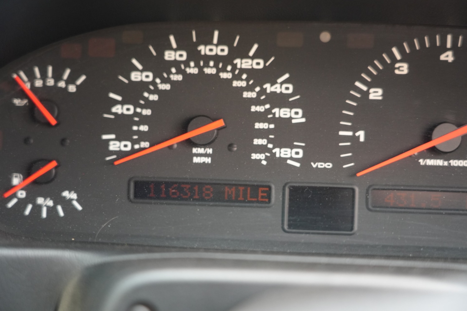 Used Porsche 928 1990 for sale - 76449257: Photo 21