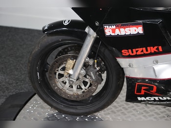 Used Suzuki GSX-R 1988 for sale - bike-78882782: Photo