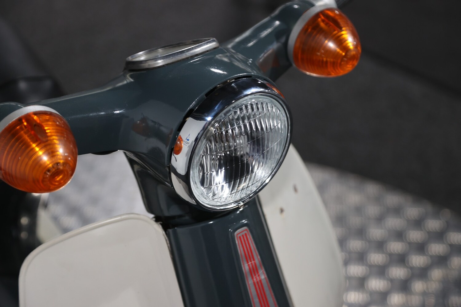 Honda C90