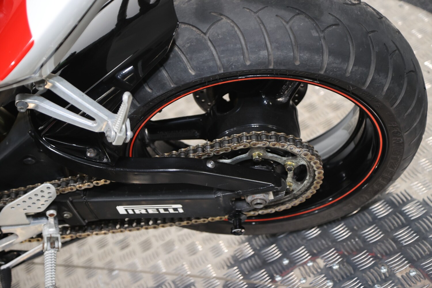 Used Yamaha R1 2004 for sale - 78940082: Photo 10