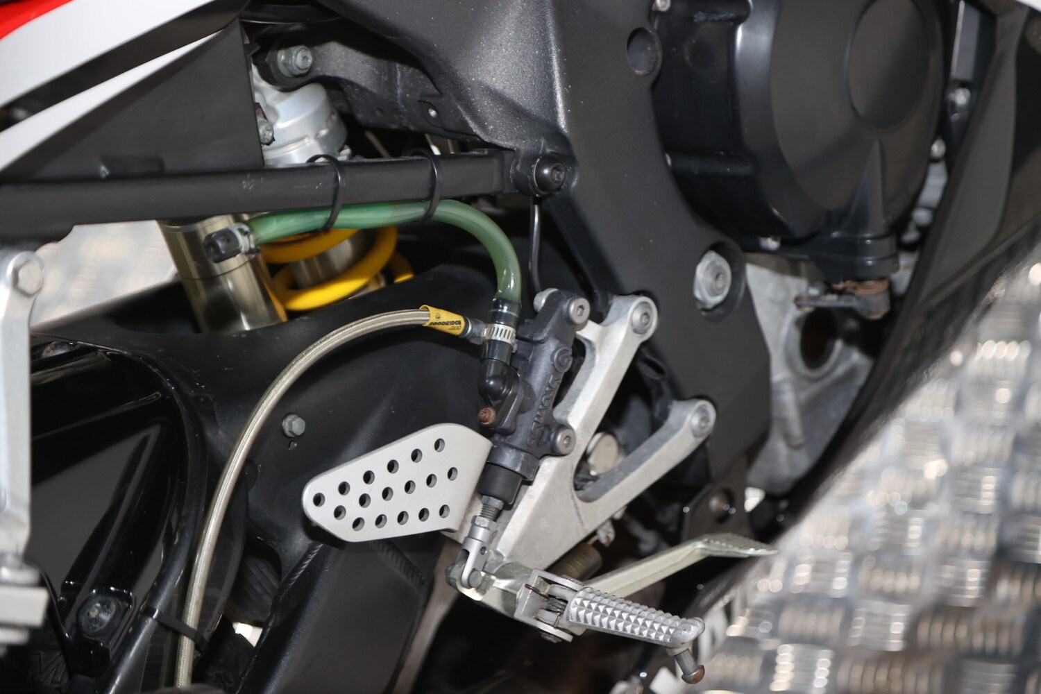 Used Yamaha R1 2004 for sale - 78940082: Photo 14