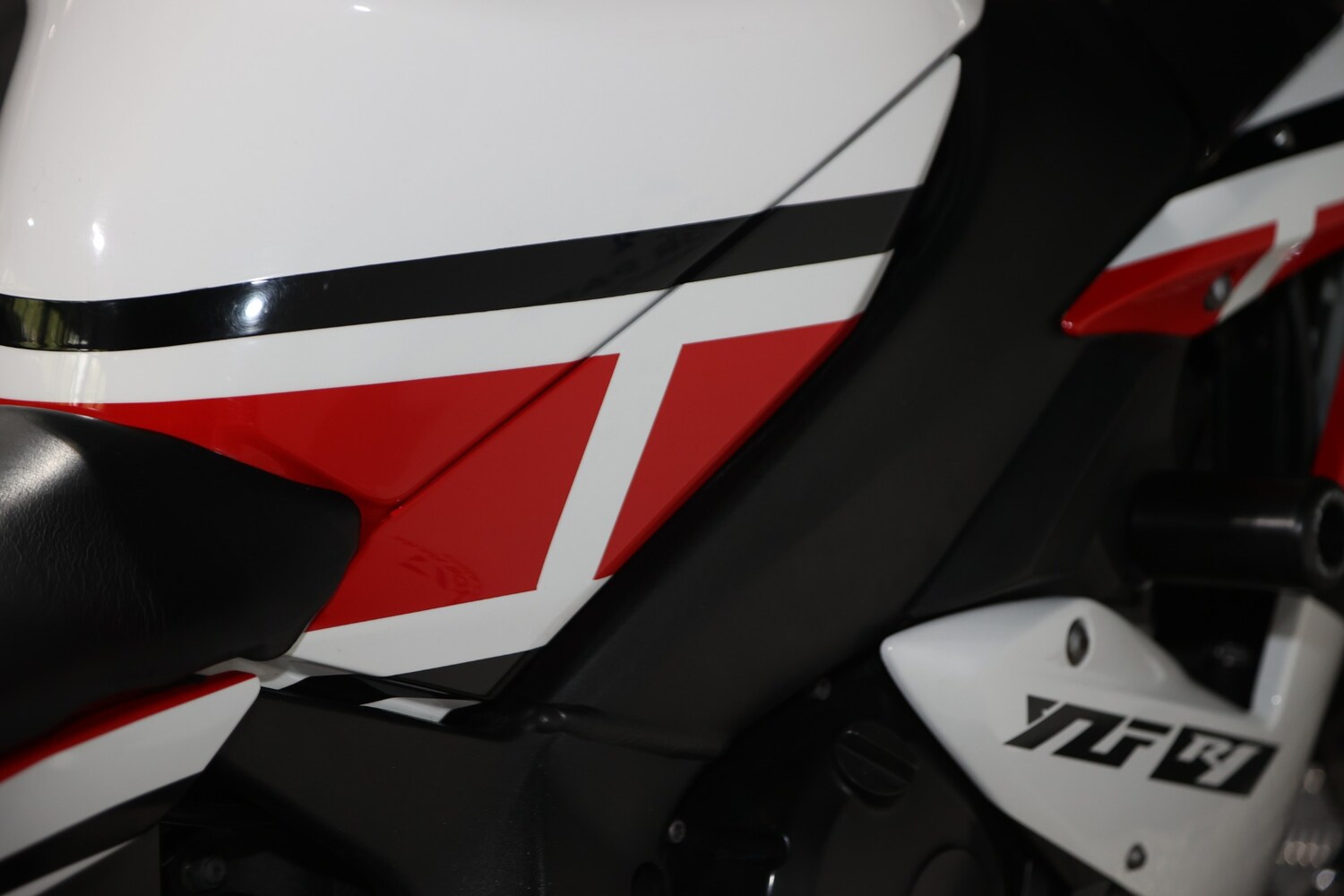 Used Yamaha R1 2004 for sale - 78940082: Photo 15