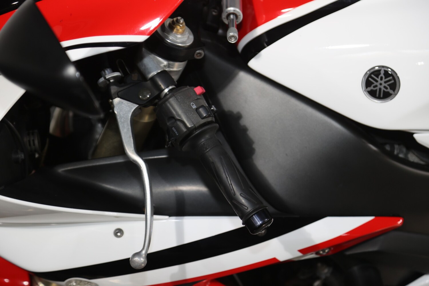 Used Yamaha R1 2004 for sale - 78940082: Photo 4