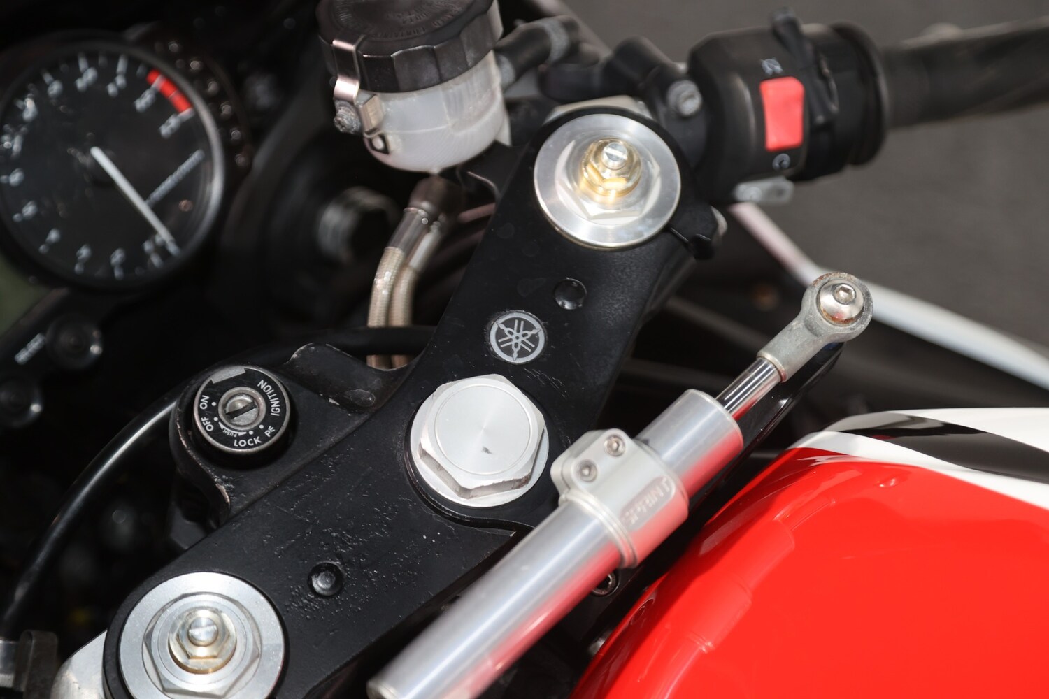 Used Yamaha R1 2004 for sale - 78940082: Photo 6