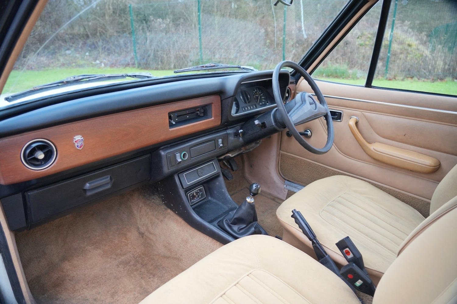 Used Ford Escort 1976 for sale - 77350209: Photo 3