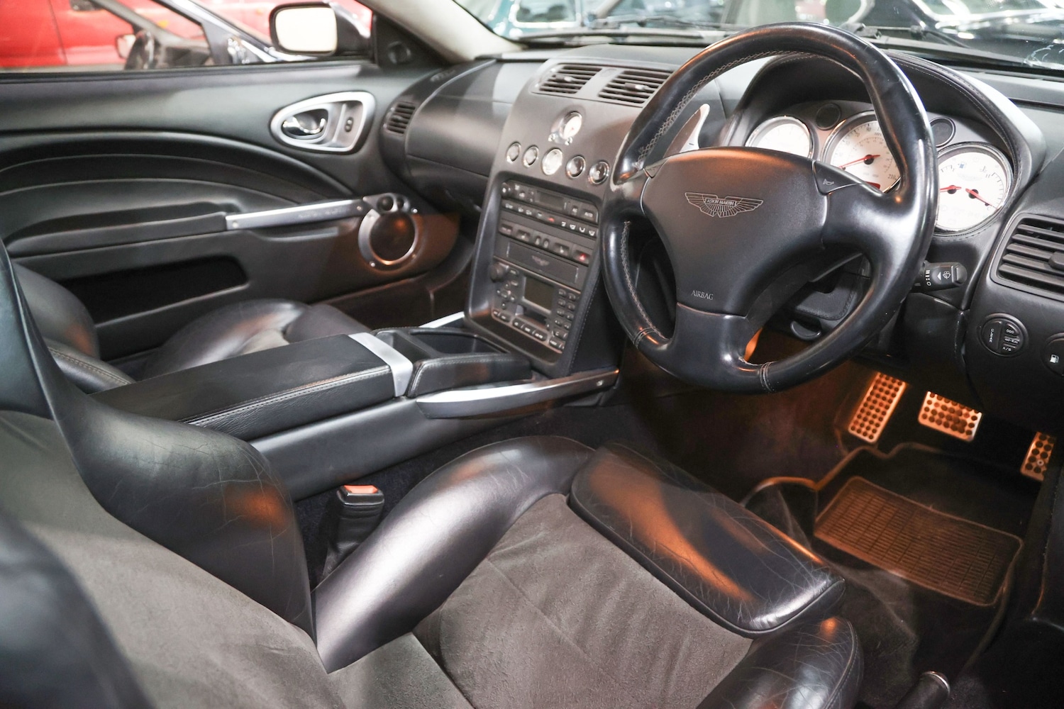 Used Aston Martin Vanquish 2004 for sale - 76339966: Photo 4