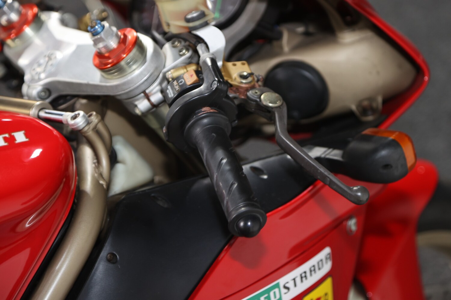 Used Ducati 916 BIPOSTO 1998 for sale - 78940069: Photo 21
