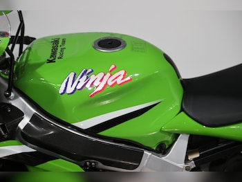 Used Kawasaki NINJA ZX 7 1998 for sale - bike-78992430: Photo