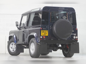 Used Land Rover Defender 90 undefined for sale - 76450422: Photo