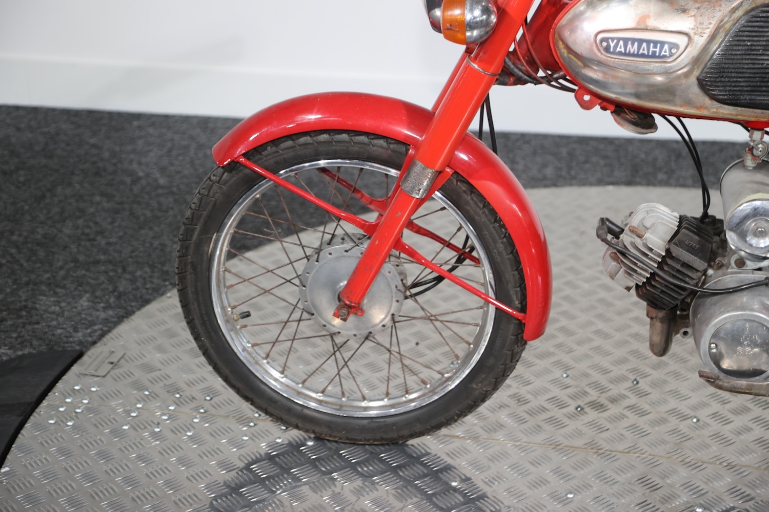 Used Yamaha YG1 1971 for sale - 78882407: Photo 4