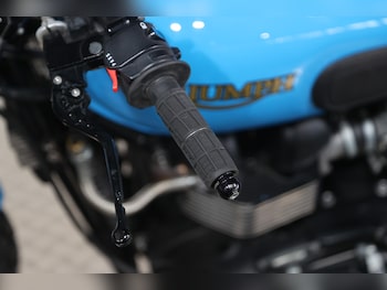 Used Triumph BONNEVILLE 2012 for sale - bike-78067291: Photo