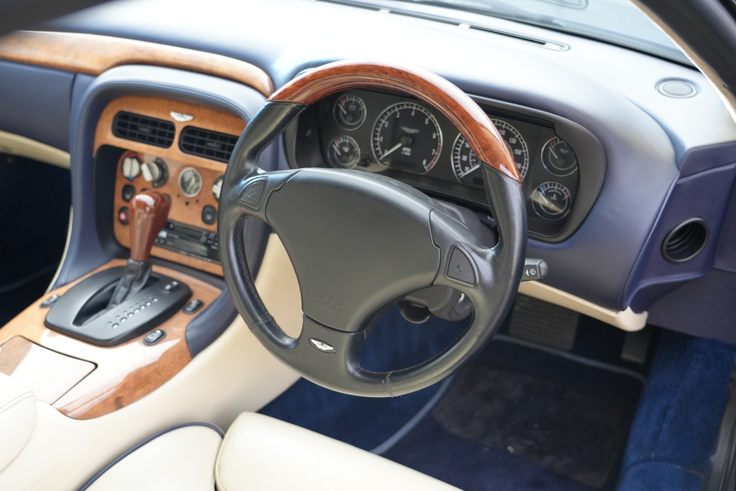 Used Aston Martin DB7 2001 for sale - 76492206: Photo 17