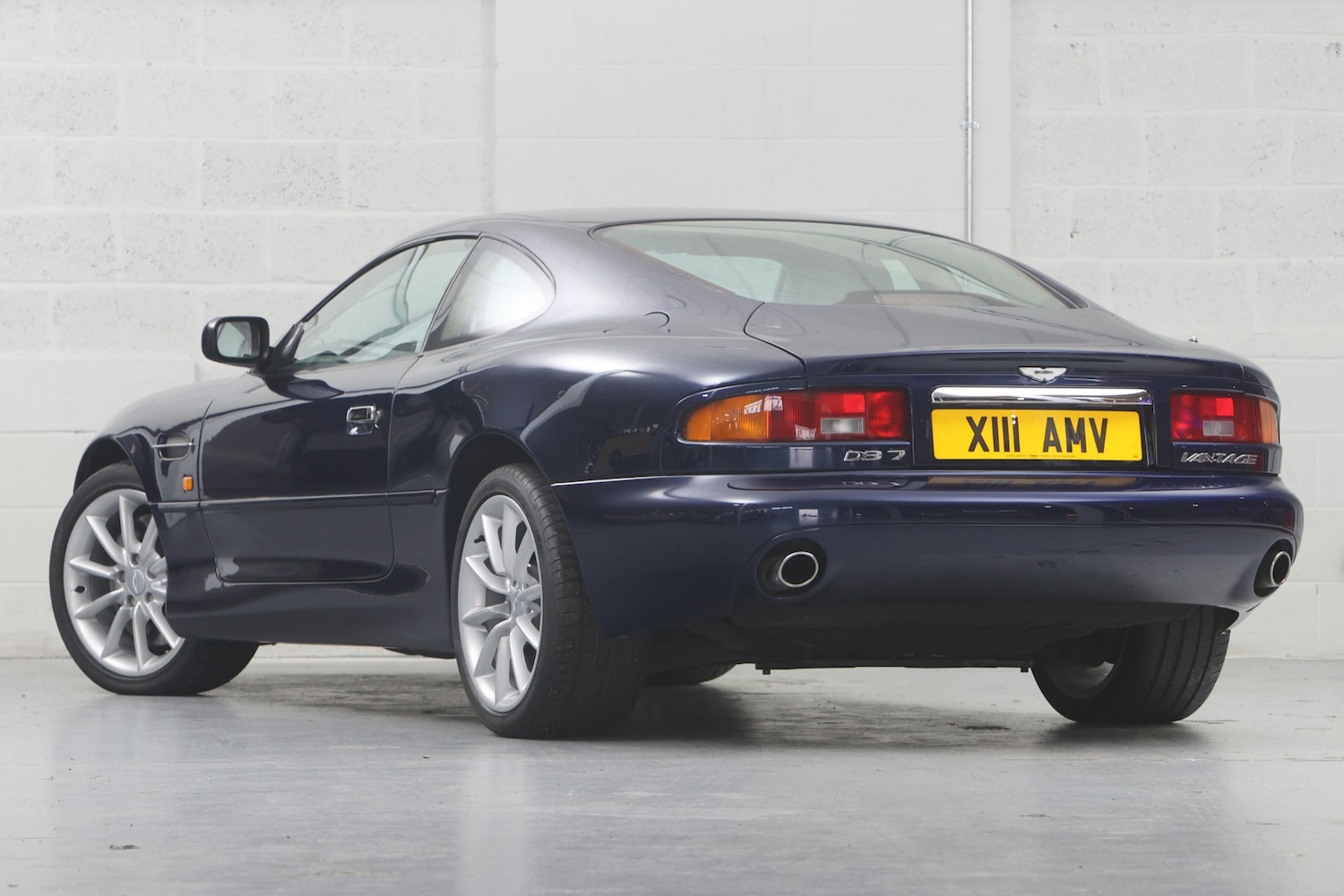 Used Aston Martin DB7 2001 for sale - 76492206: Photo 2