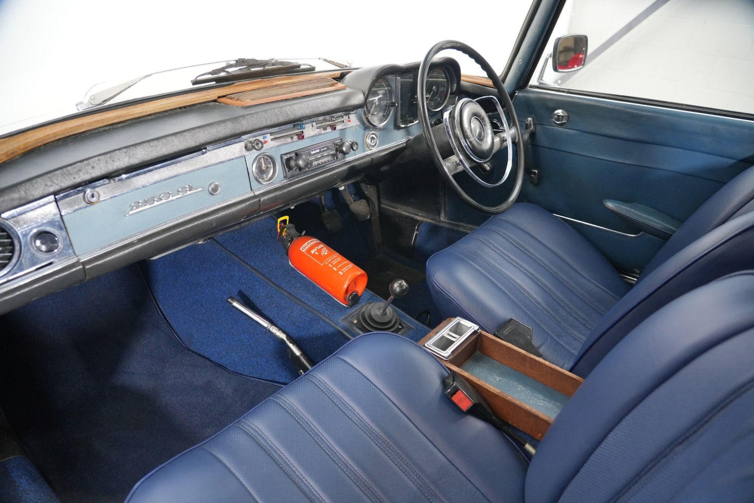 Used Mercedes-Benz 250 1967 for sale - 77877635: Photo 2