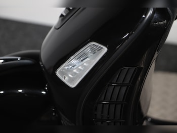 Used Piaggio VESPA 2018 for sale - bike-77640618: Photo