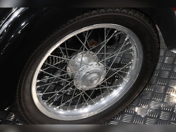 Used Royal Enfield INTERCEPTOR 2022 for sale - bike-79150385: Photo