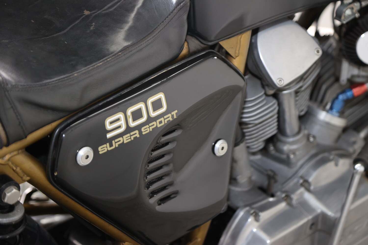 Ducati 900 SS