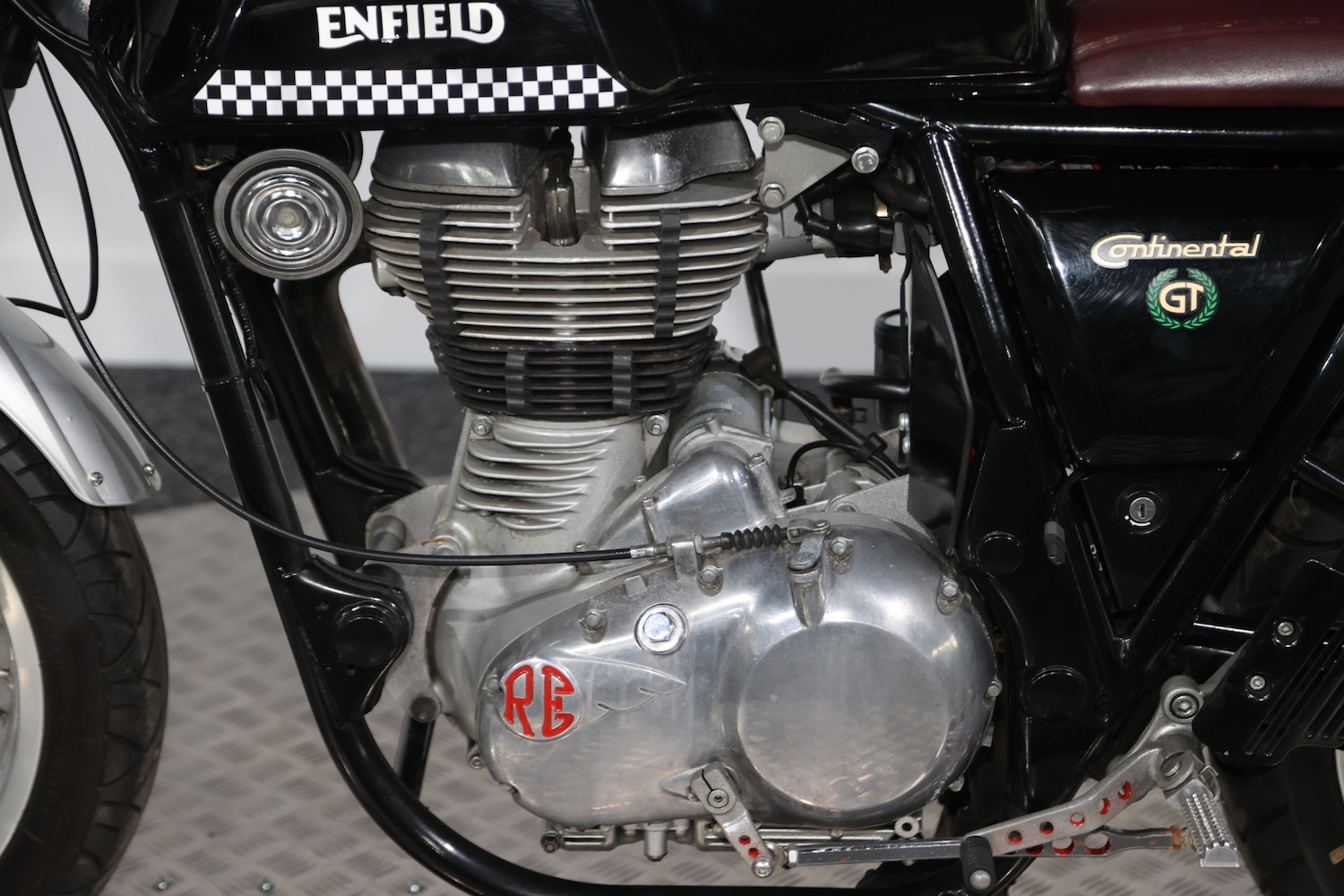 Used Royal Enfield CONTINENTAL 2015 for sale - 78882121: Photo 3