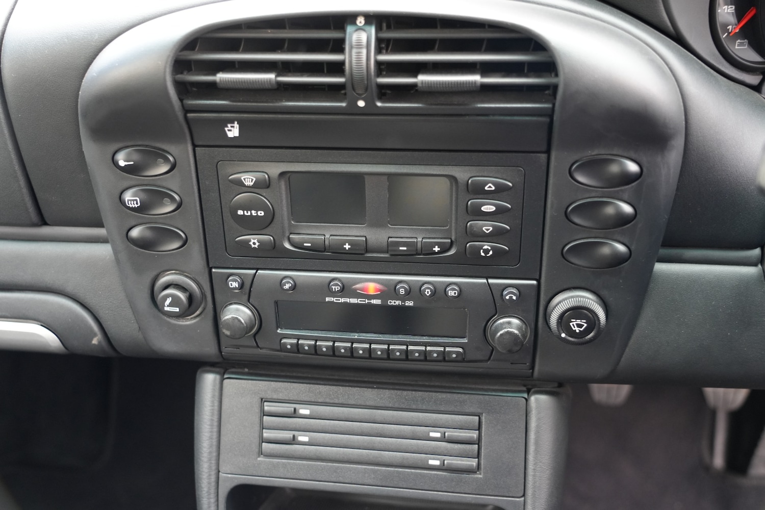 Used Porsche 911 2002 for sale - 76449246: Photo 24