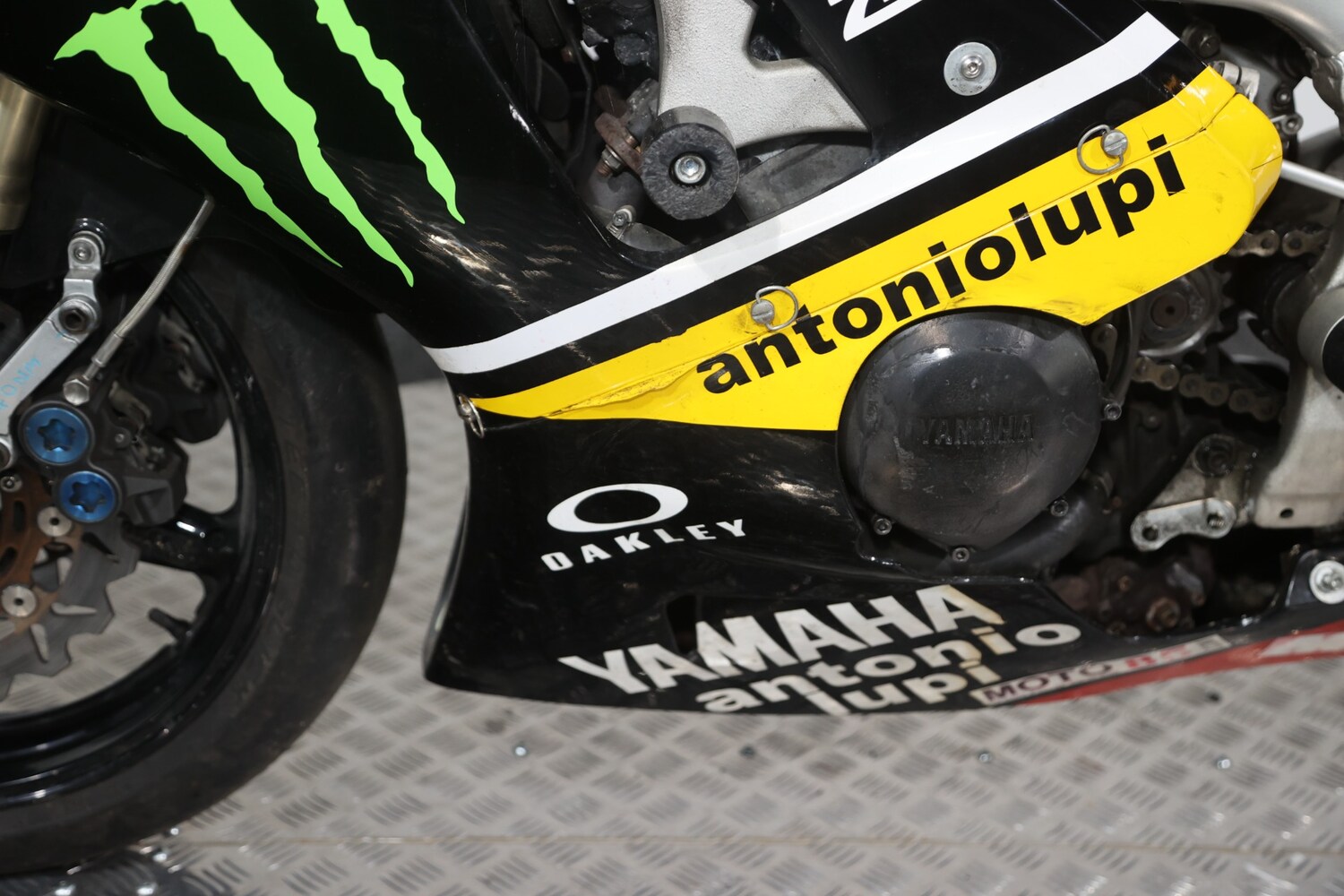 Used Yamaha R1 2000 for sale - 78616154: Photo 9