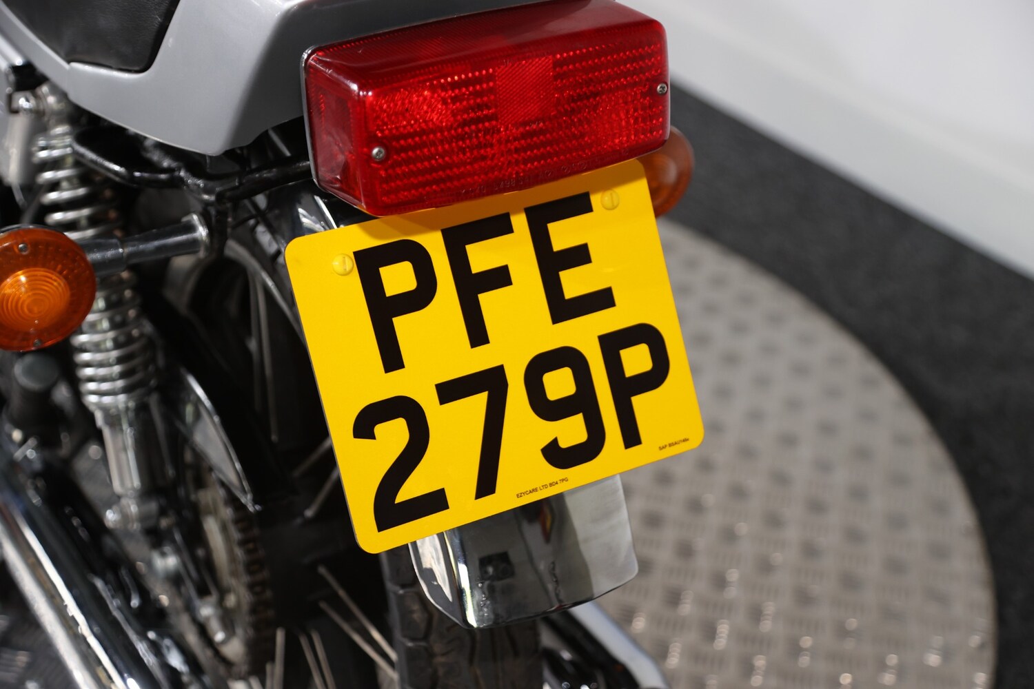 Used Yamaha RD400 1976 for sale - 78628204: Photo 14
