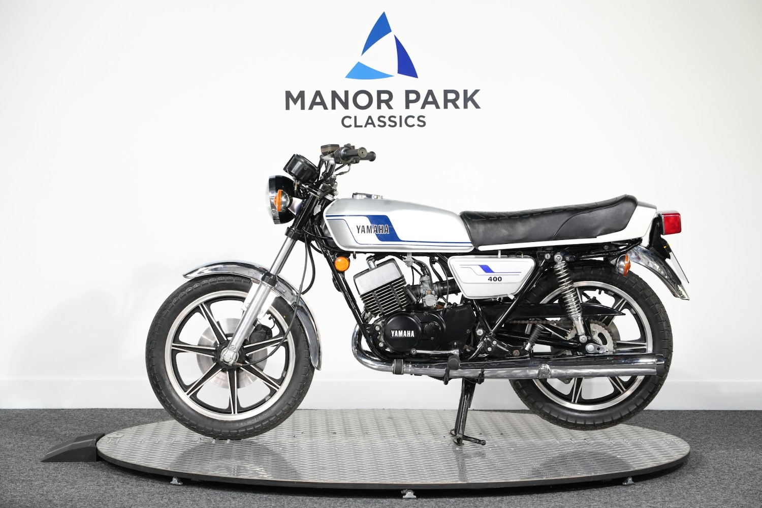 Used Yamaha RD400 1976 for sale - 78628204: Photo 2