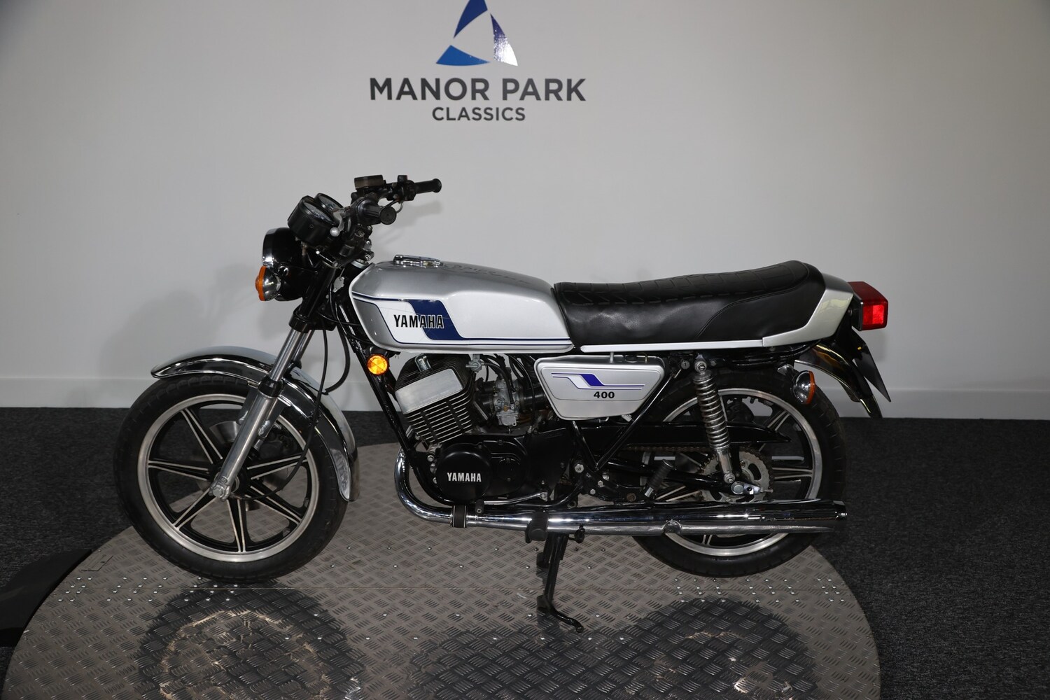 Used Yamaha RD400 1976 for sale - 78628204: Photo 3