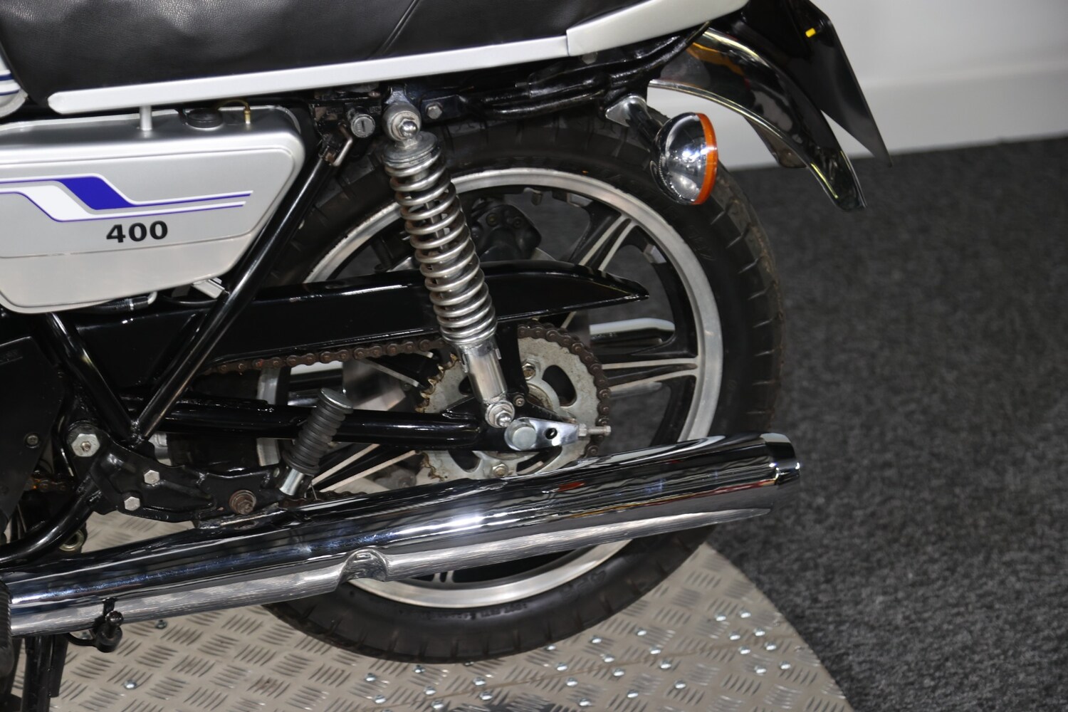 Used Yamaha RD400 1976 for sale - 78628204: Photo 6