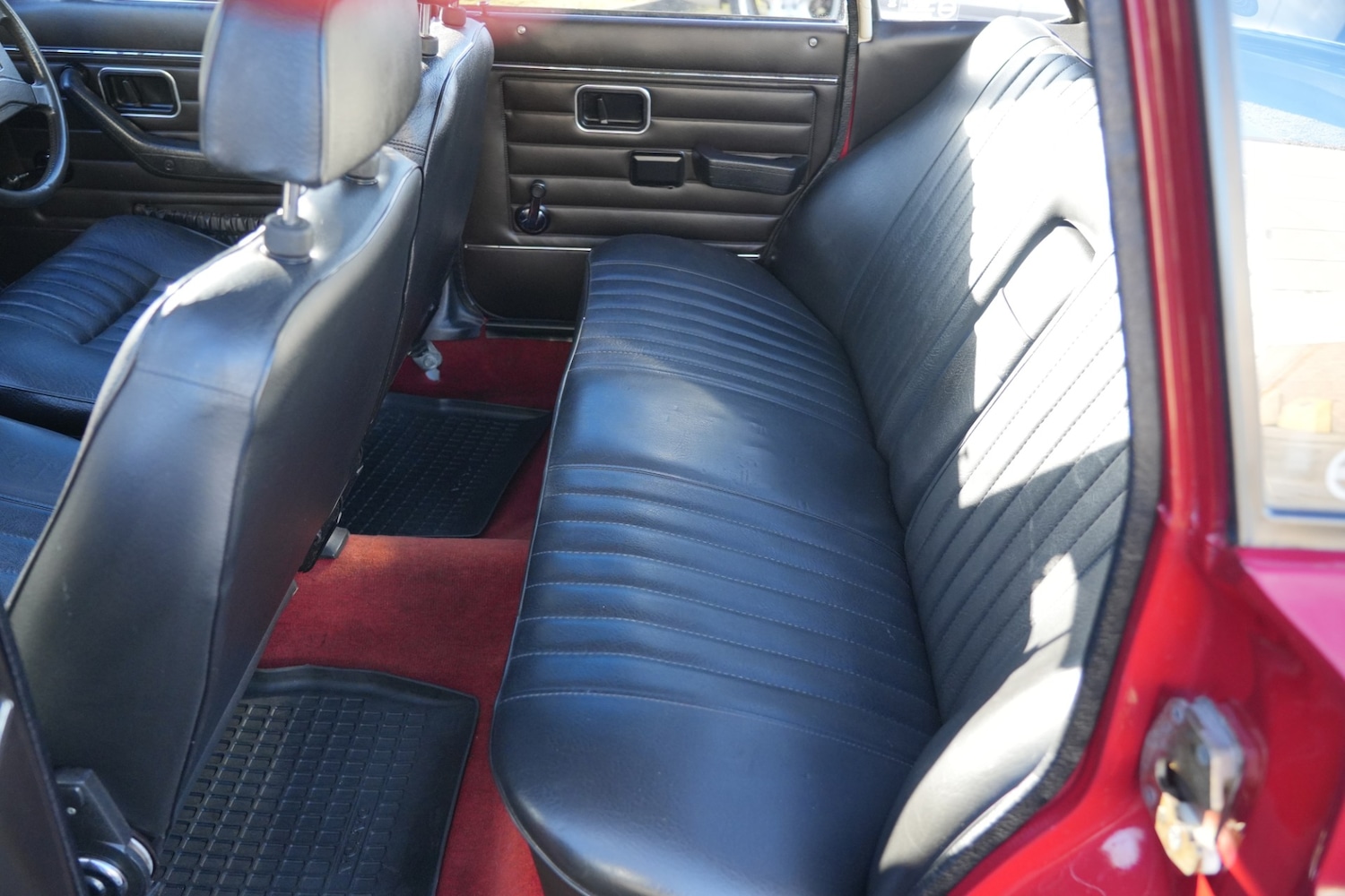 Used Volvo 100 Series 1969 for sale - 77377814: Photo 4